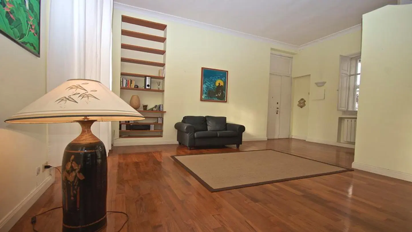 House and the City - Colosseum Apartments ROOM_EXAMPLE