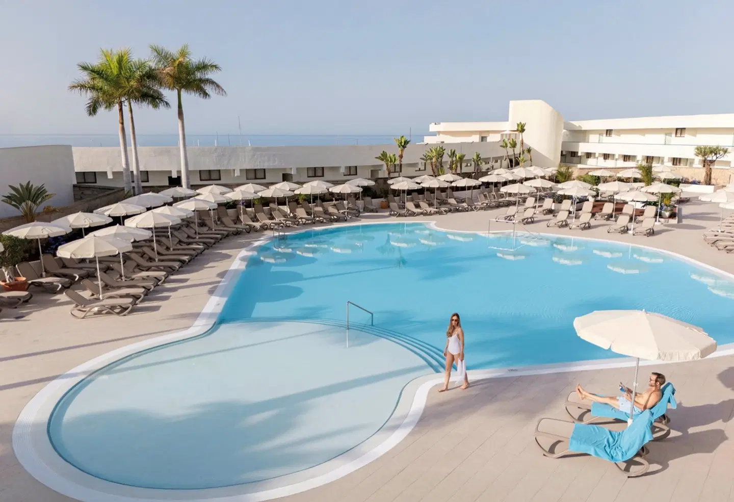 AluaSoul Costa Adeje OUTDOOR_POOL