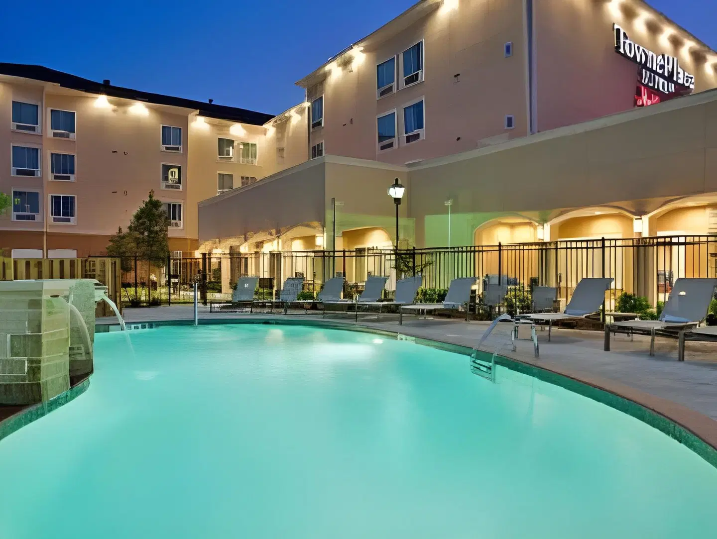 TownePlace Suites by Marriott Midland OUTDOOR_POOL