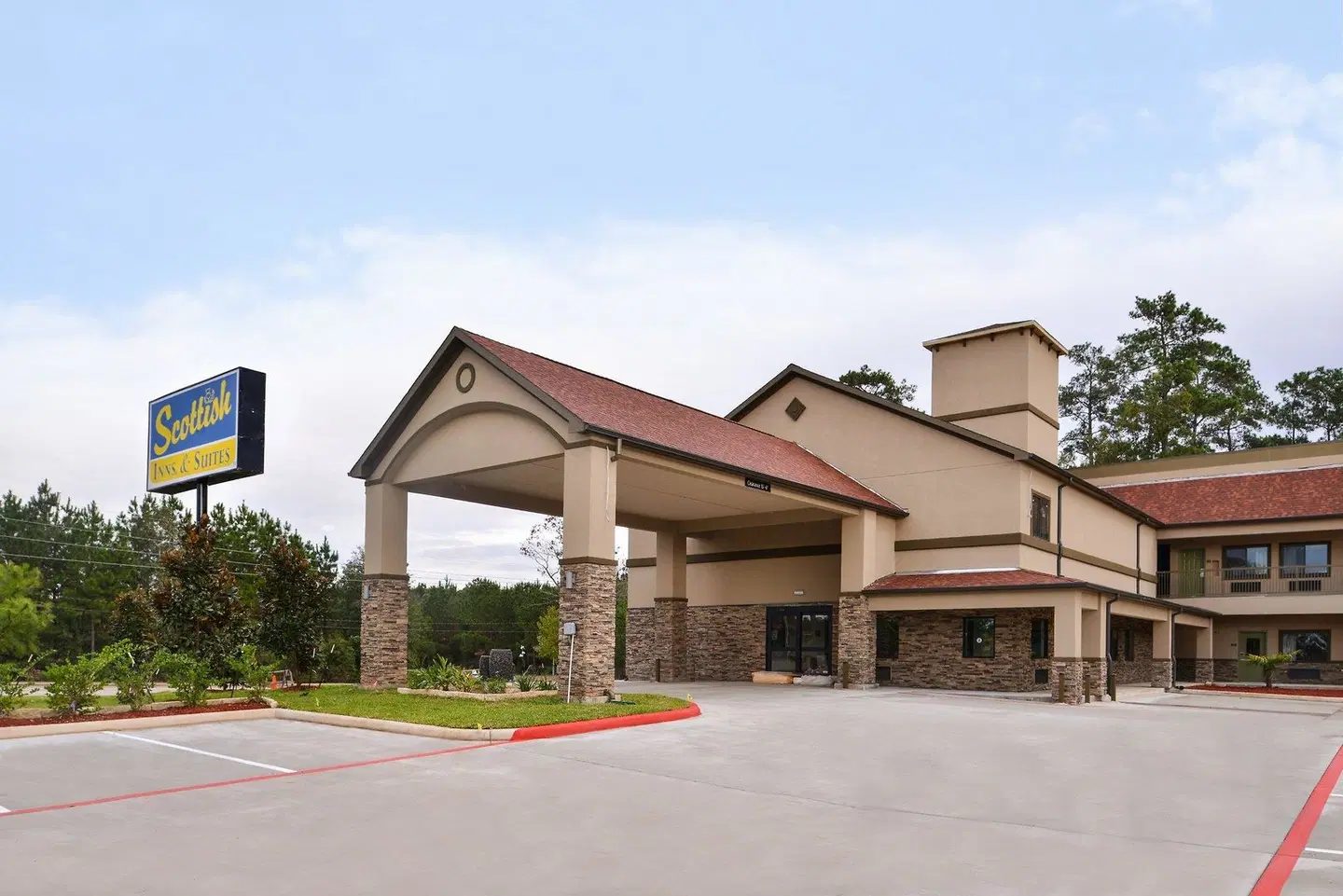 Scottish Inn & Suites EXTERIOR