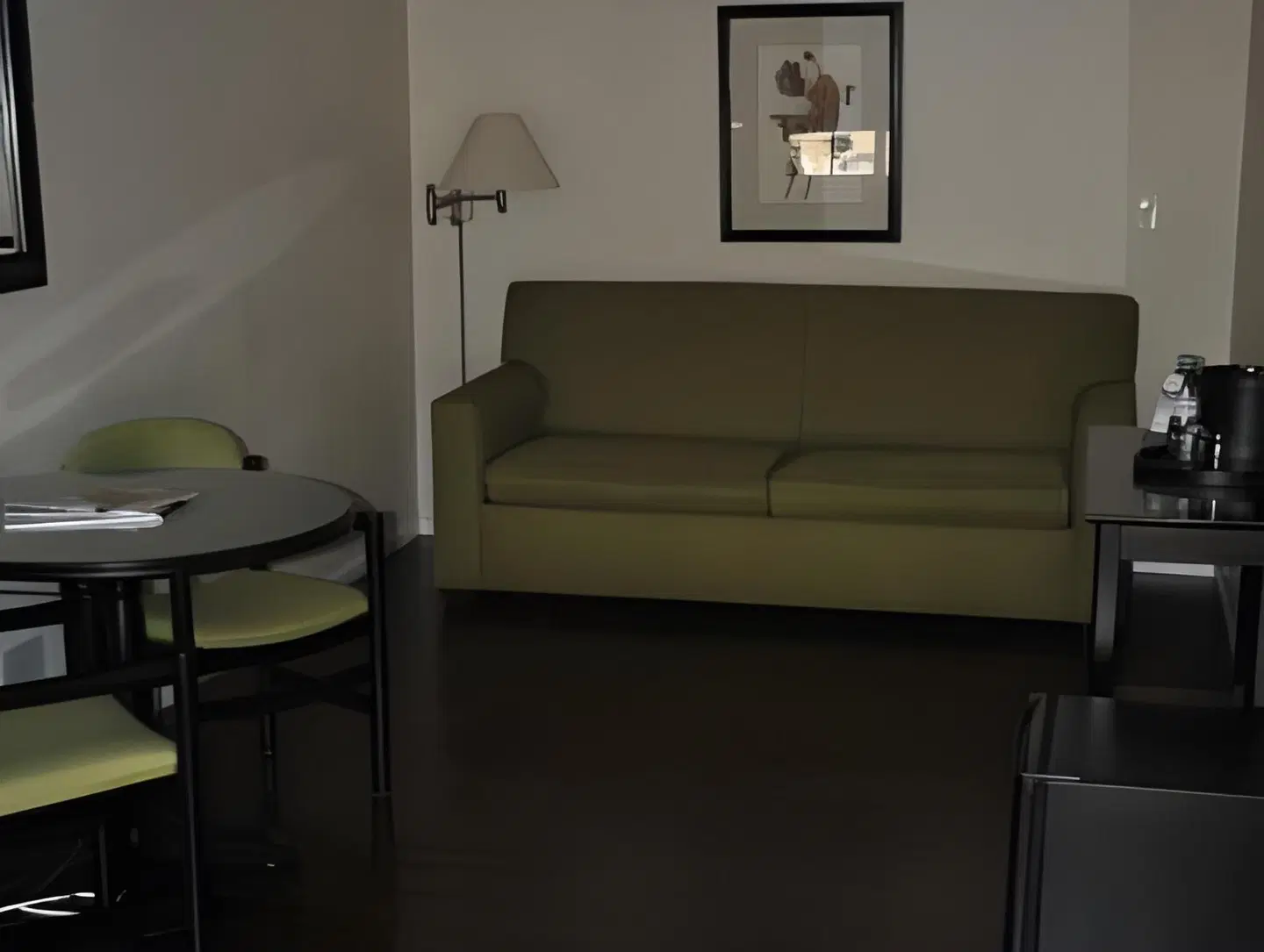 Coast Village Inn ROOM_EXAMPLE