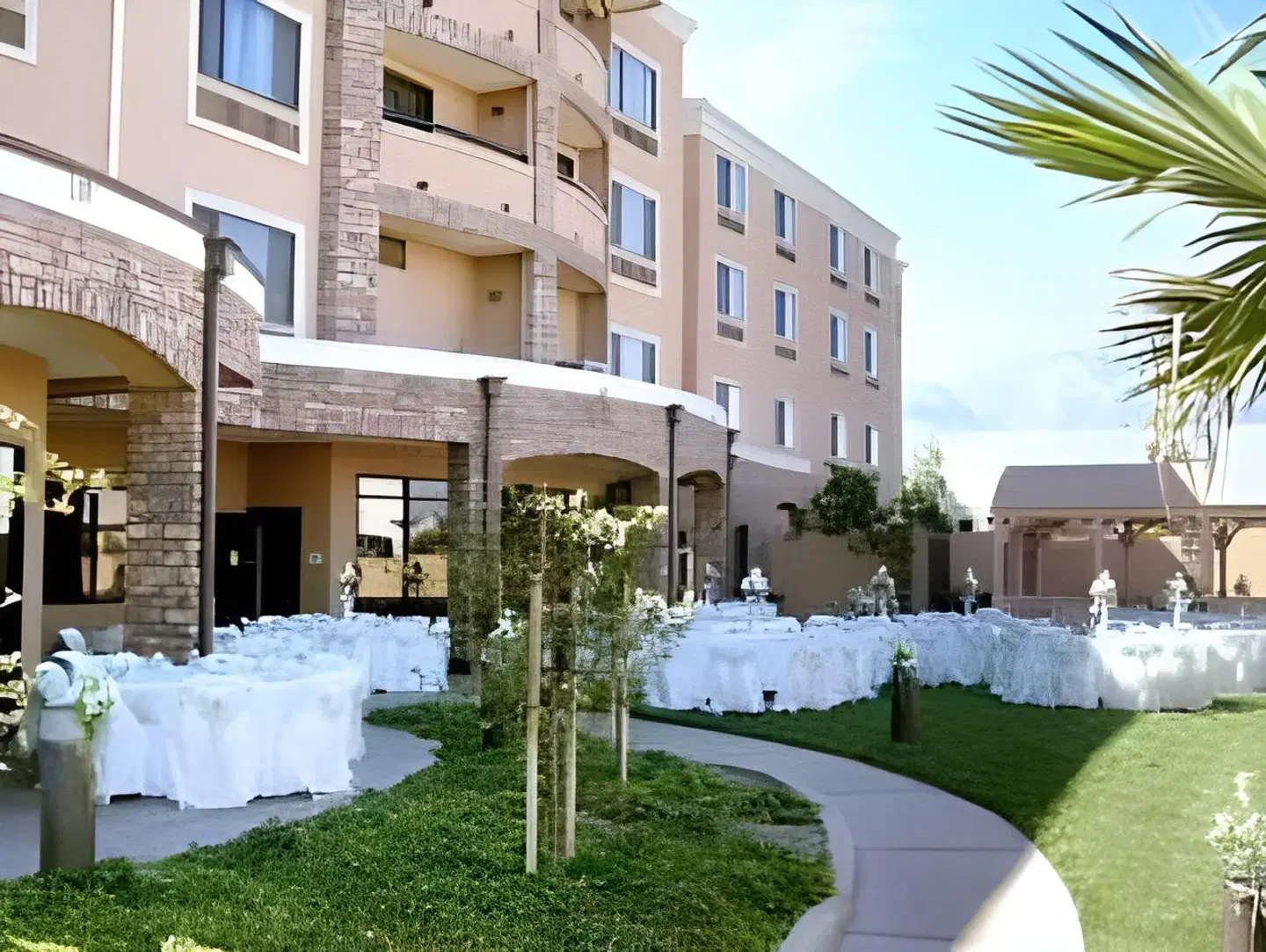 Courtyard by Marriott Ontario Rancho Cucamonga EXTERIOR