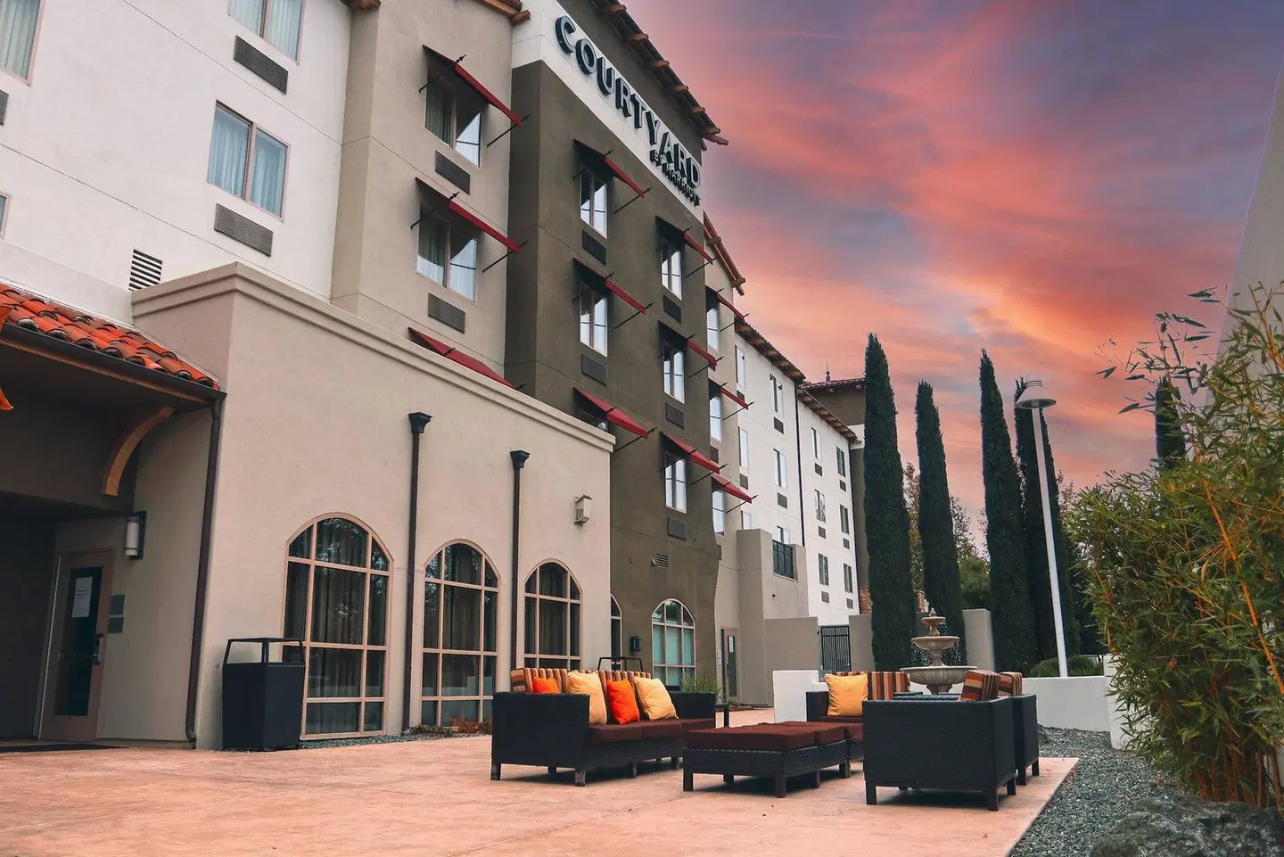 Courtyard by Marriott Paso Robles EXTERIOR