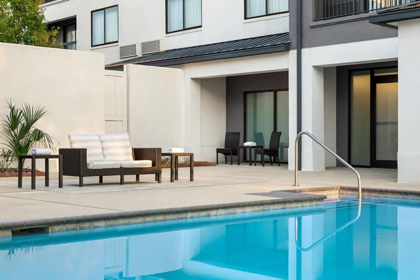 Courtyard by Marriott Houston Sugar Land/Stafford OUTDOOR_POOL