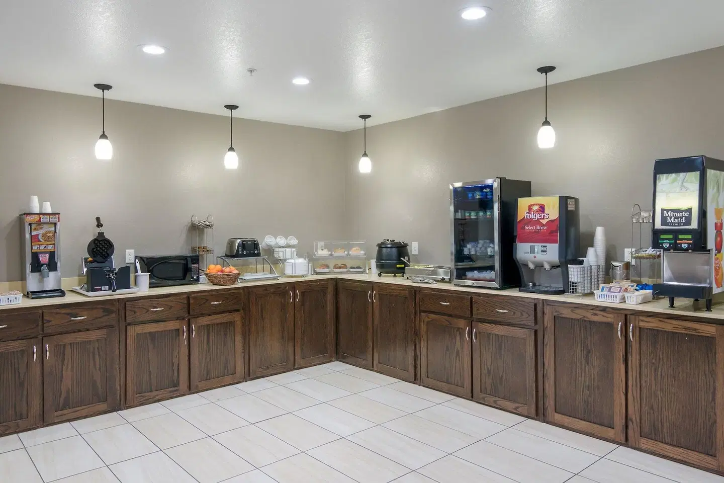Red Roof PLUS+ Fort Worth - Burleson LOUNGE_LOBBY