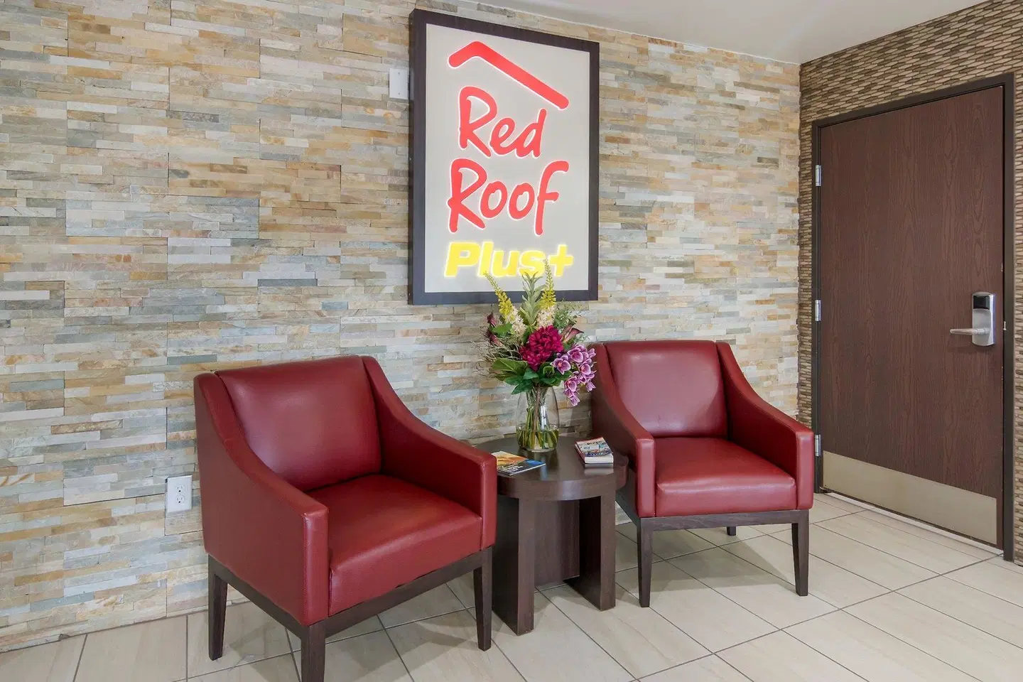 Red Roof PLUS+ Fort Worth - Burleson LOUNGE_LOBBY