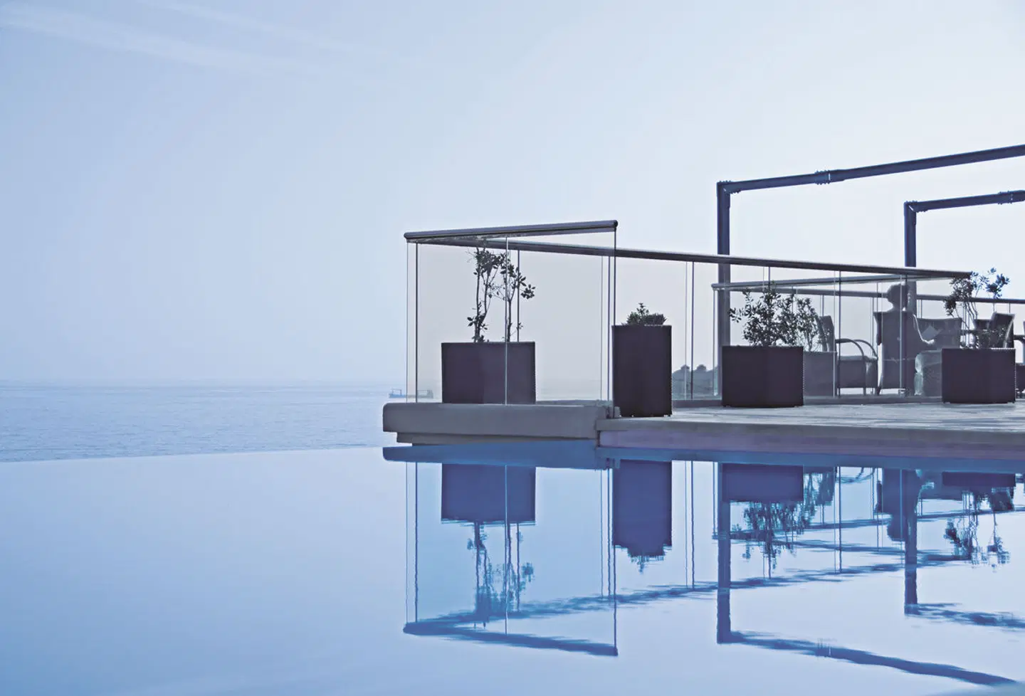 AX The Palace OUTDOOR_POOL