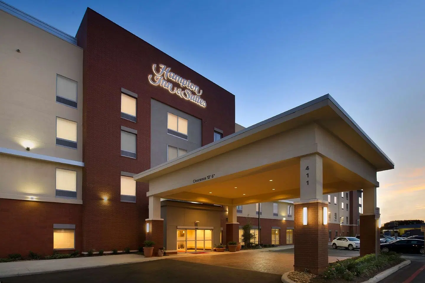 Hampton Inn & Suites San Antonio-Downtown/Market Square EXTERIOR