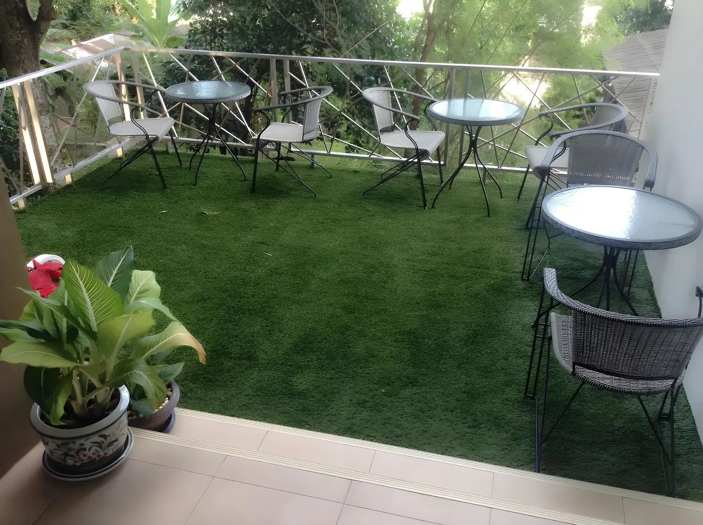 The Topaz Residence Garten