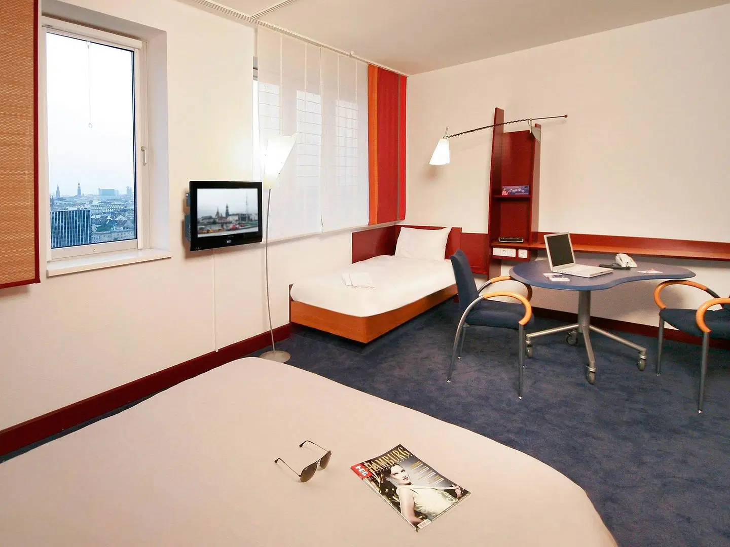 Novotel Suites Hamburg City ROOM_EXAMPLE