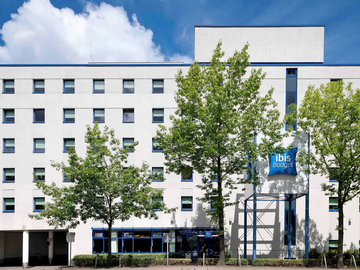 ibis budget Hamburg Altona EXTERIOR