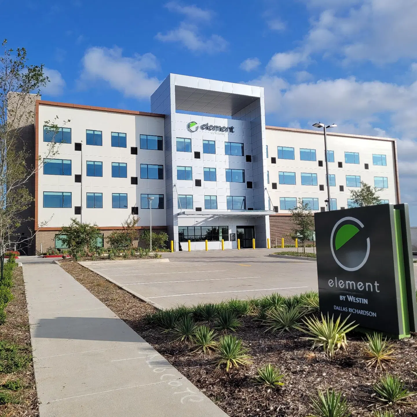 Element Dallas Richardson EXTERIOR