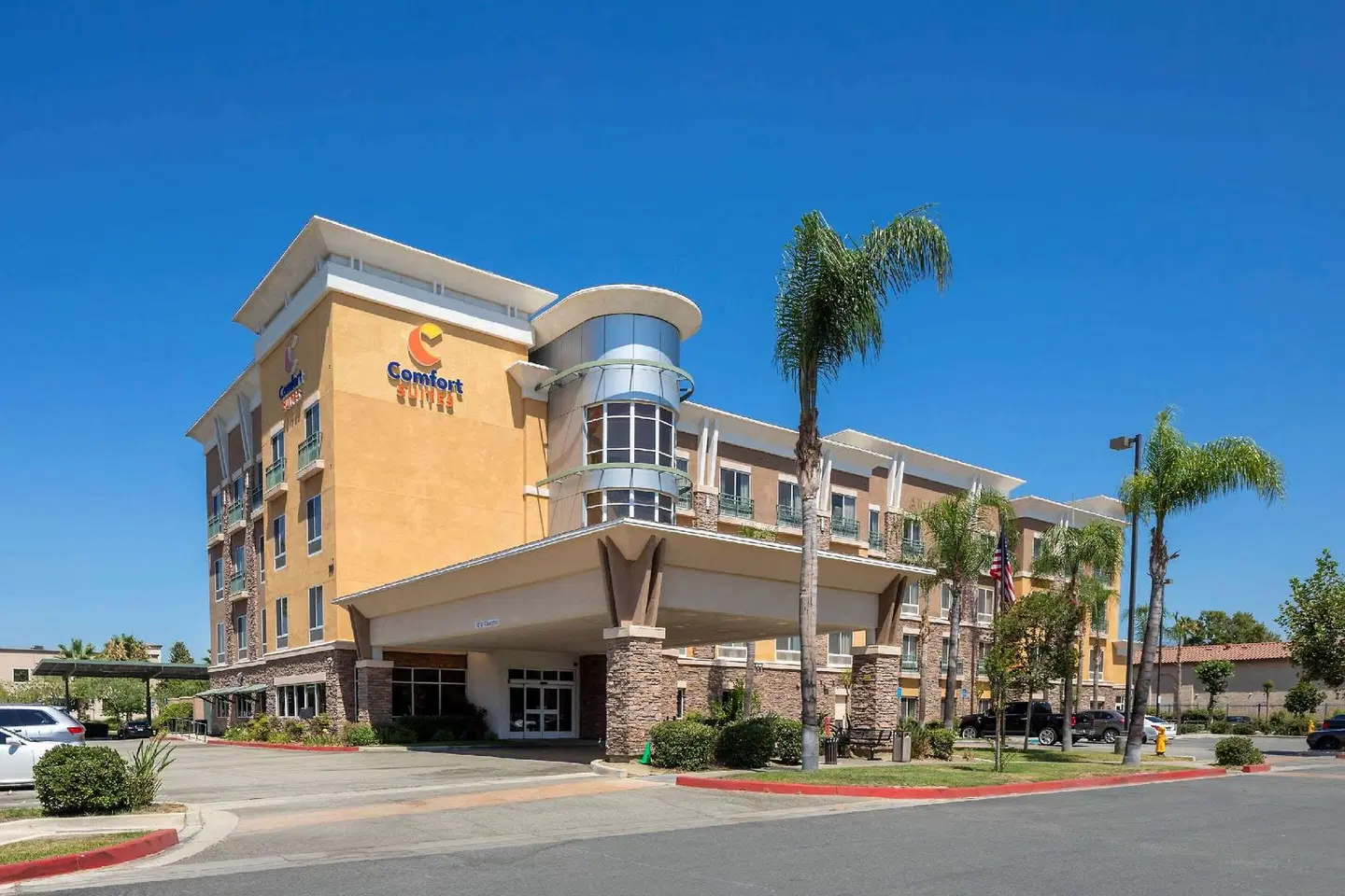 Comfort Suites Ontario Airport Convention Center EXTERIOR