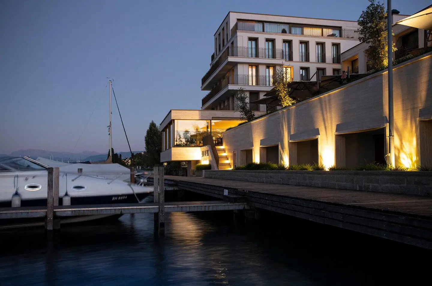 Alex Lake Zürich - Lakefront Lifestyle Hotel & Suites EXTERIOR