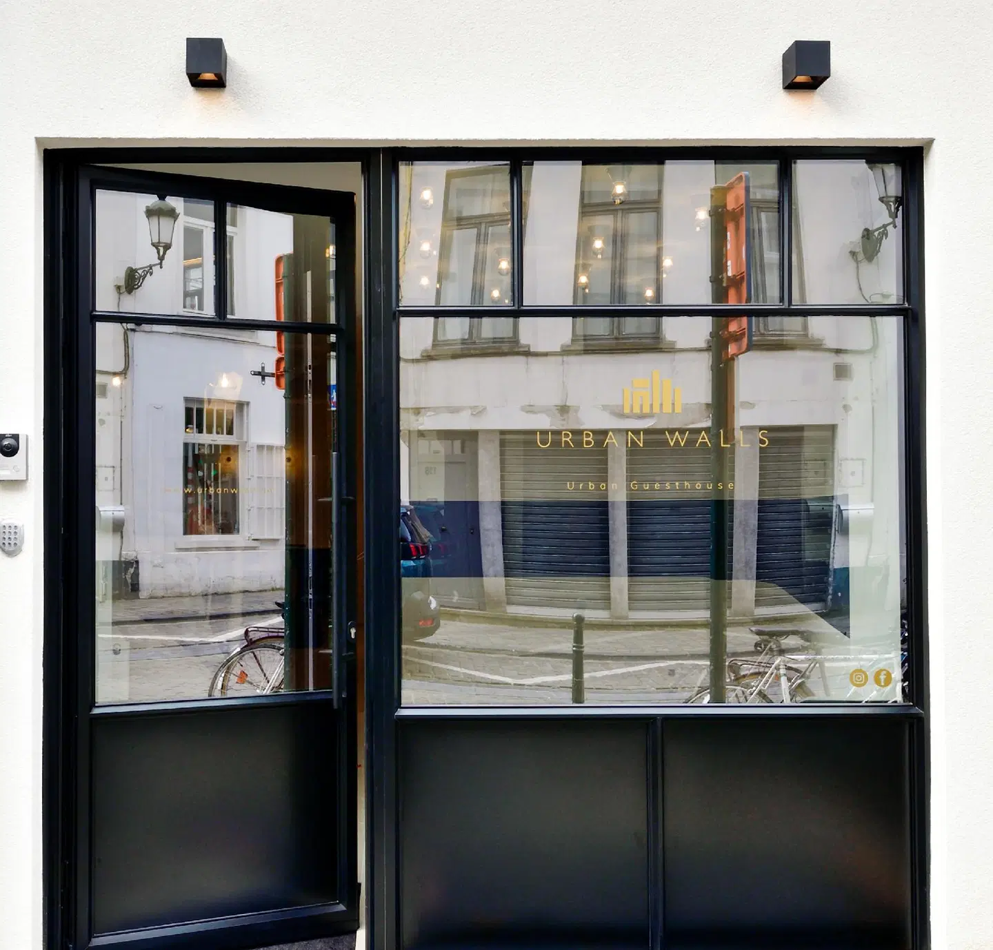 Urban Walls ROOM_EXAMPLE
