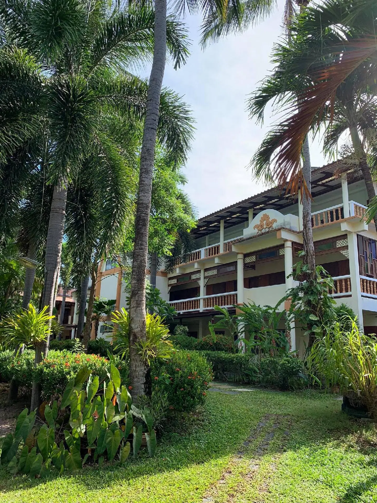 Rattana Guesthouse & Bungalow EXTERIOR