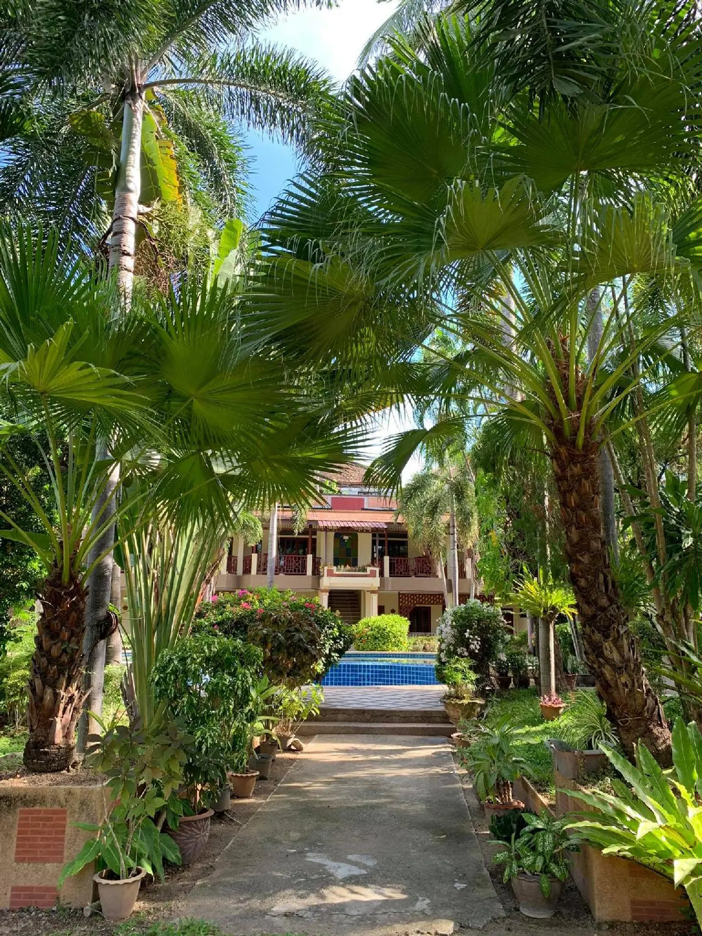Rattana Guesthouse & Bungalow Garten