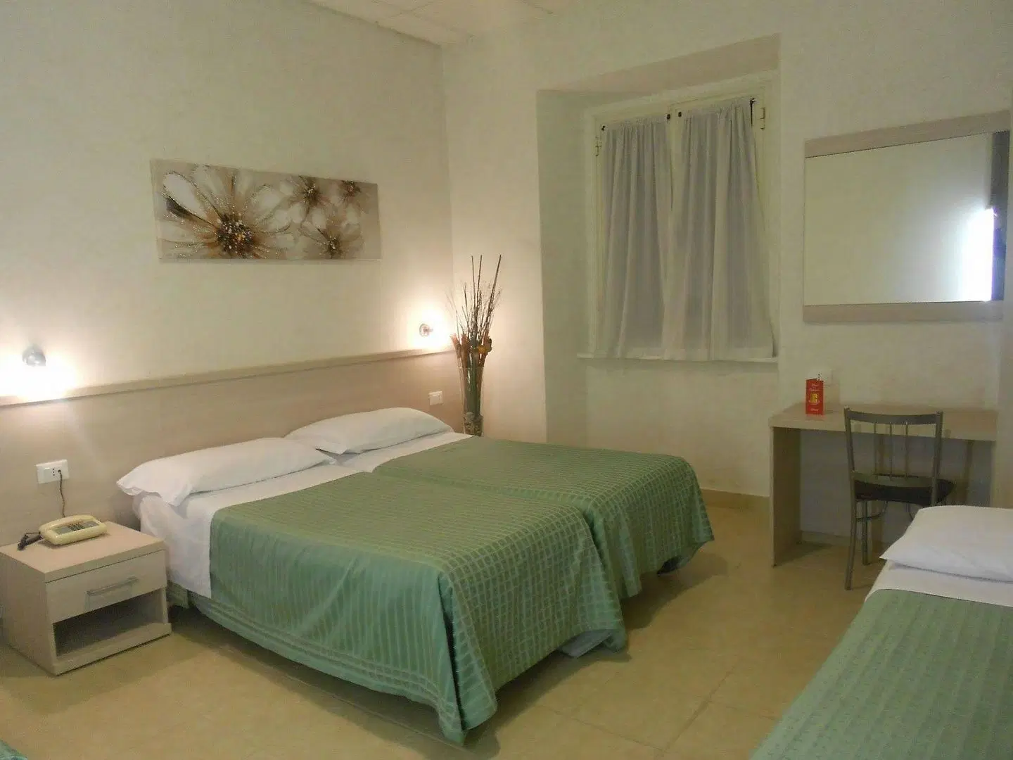 Concorde ROOM_EXAMPLE