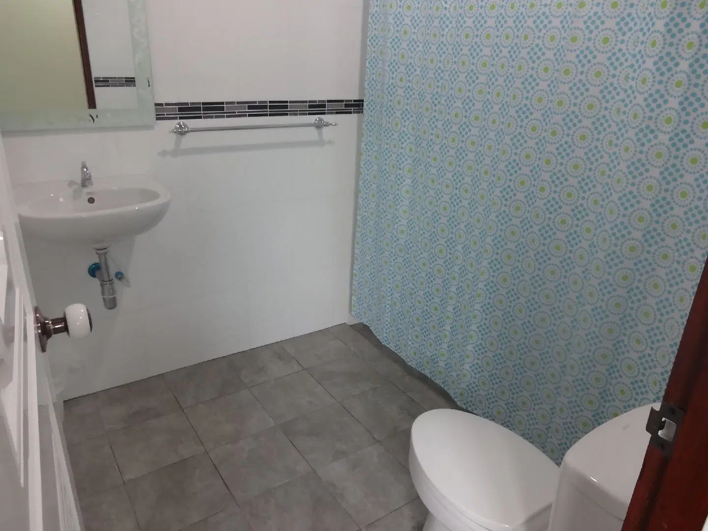 SER-EN-DIP-I-TY Badezimmer