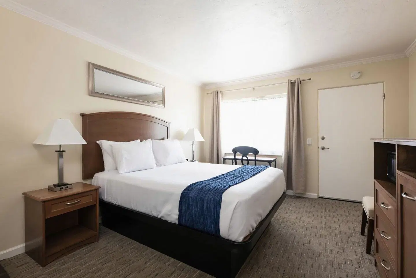 Villa Franca Inn ROOM_EXAMPLE