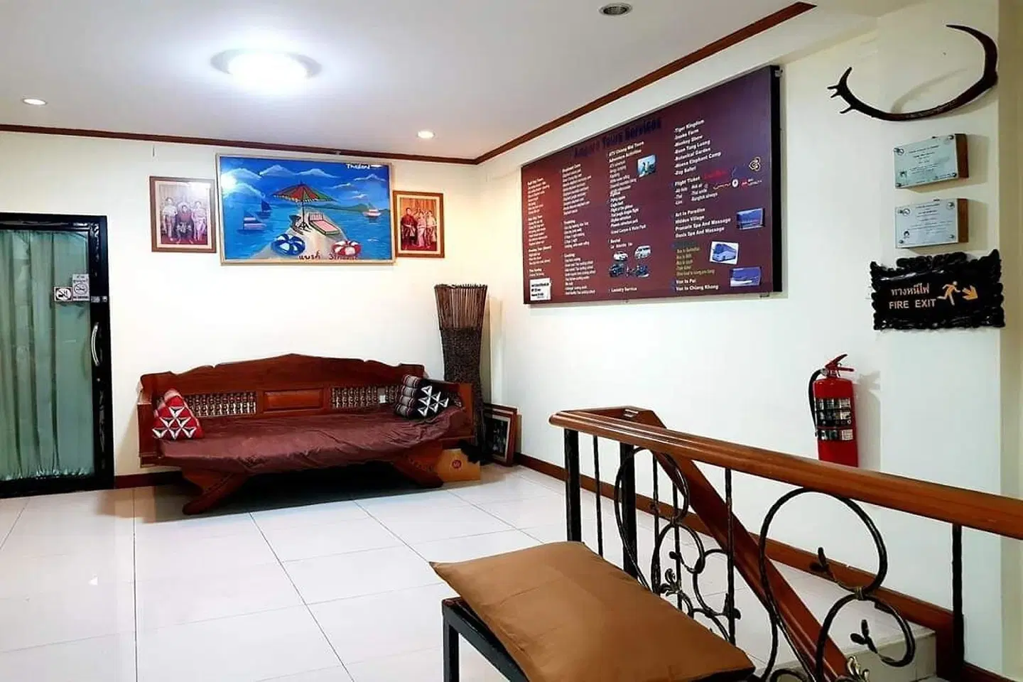 T2B Home Bar