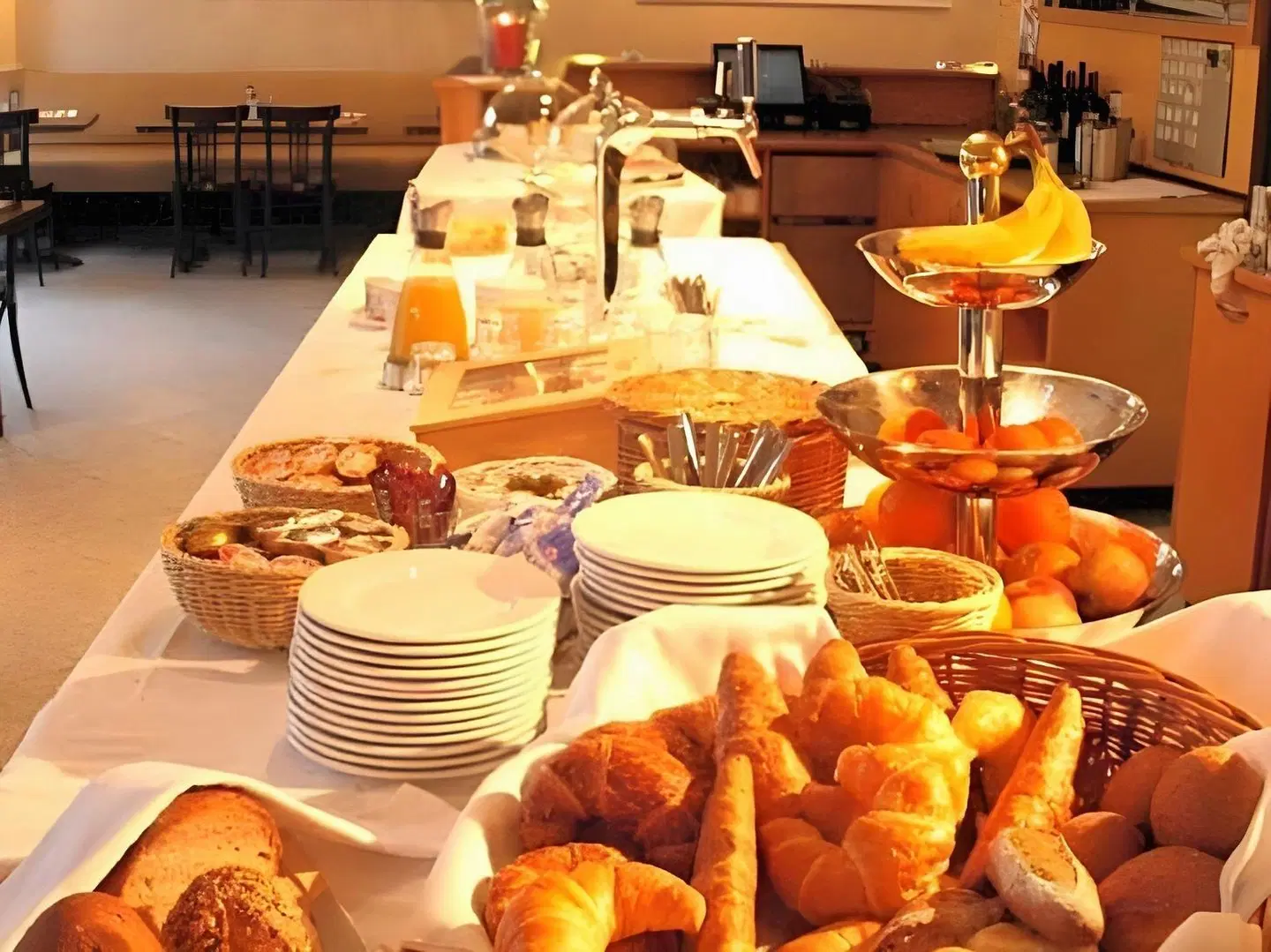 Neufeld Restaurant