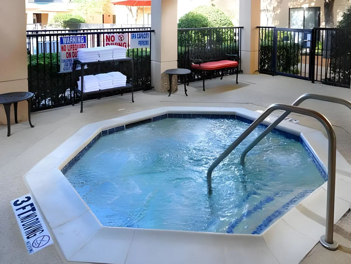 Courtyard by Marriott Dallas Plano in Legacy Park HEALTH_BEAUTY