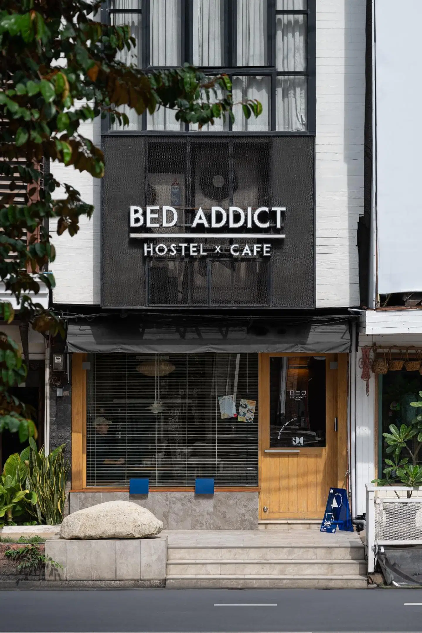 Bed Addict Hostel X Cafe EXTERIOR