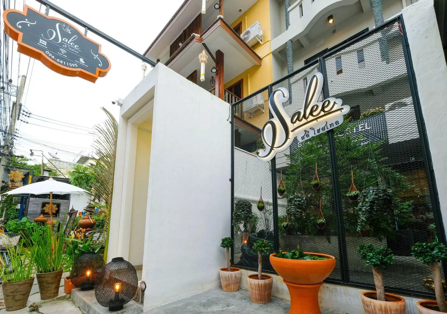 Salee Hostel EXTERIOR