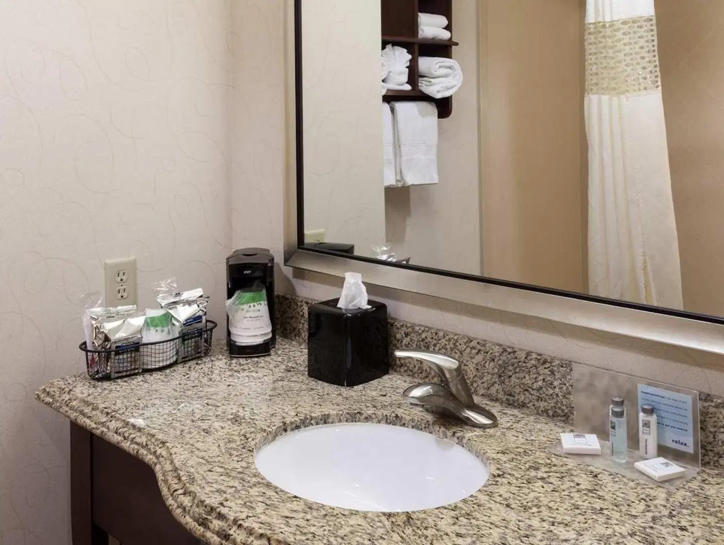 Hampton Inn & Suites Dallas-Arlington-South Badezimmer