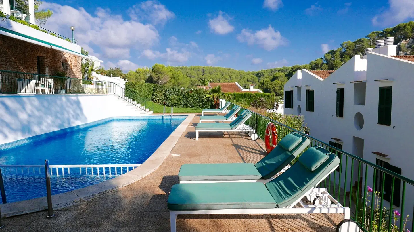 The Desmais OUTDOOR_POOL