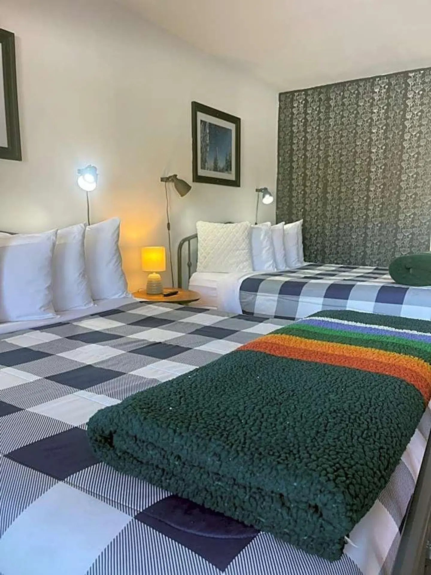 Chalet Motel Whitefish ROOM_EXAMPLE