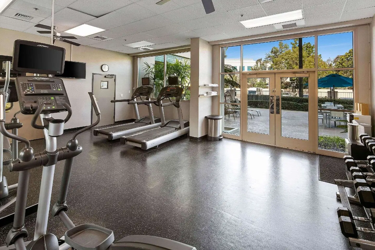 Country Inn & Suites by Radisson, San Diego North, CA SPORTS_AND_LEISURE