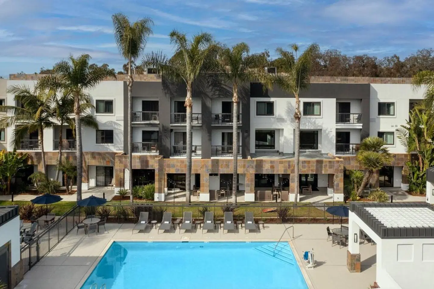 Courtyard by Marriott San Diego Carlsbad EXTERIOR