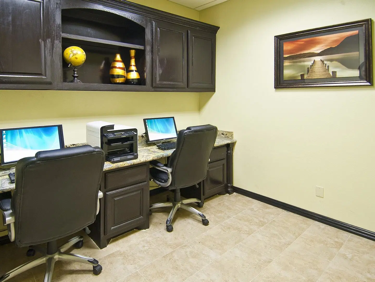 La Quinta Inn & Suites by Wyndham DFW Airport West - Bedford LOUNGE_LOBBY