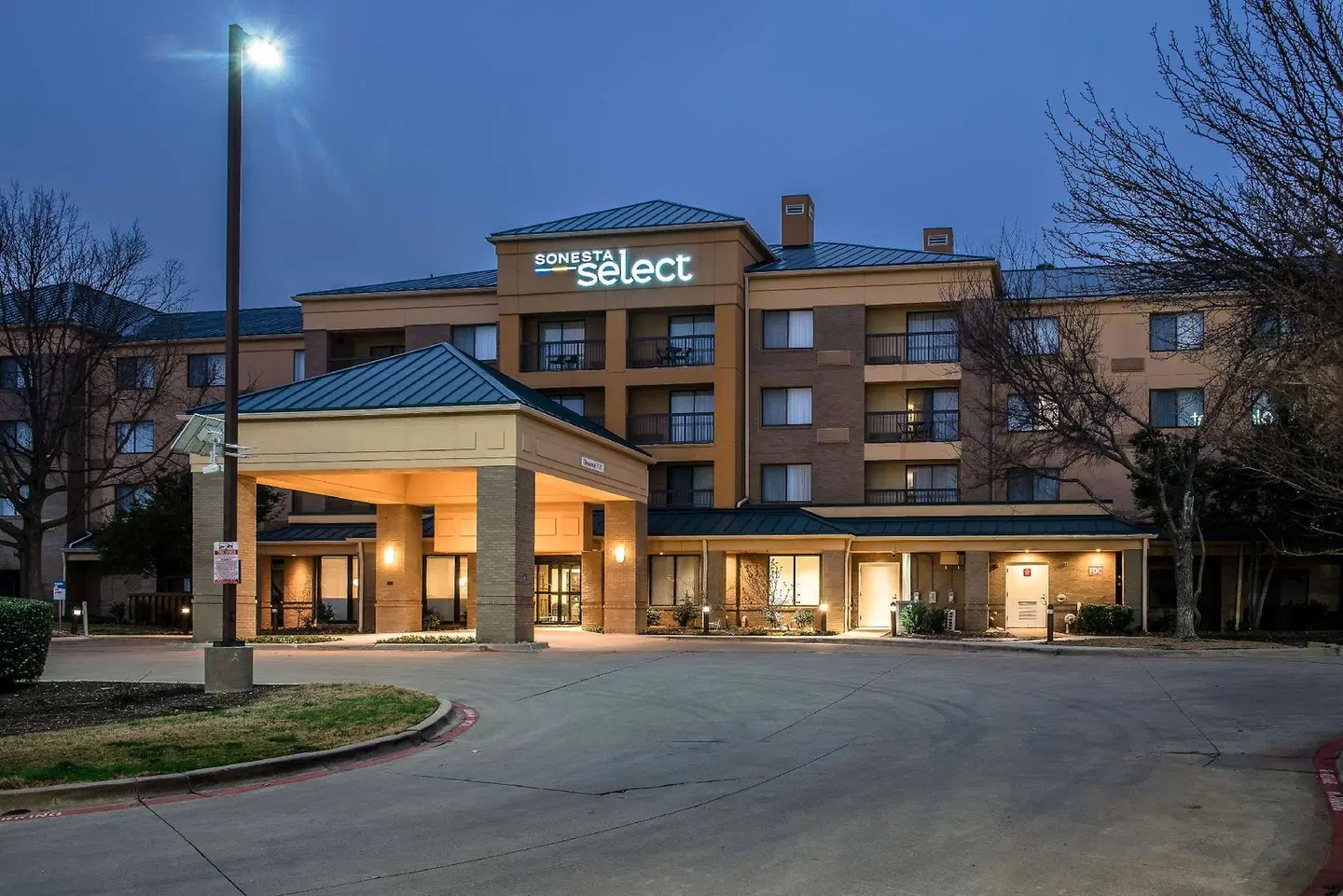 Sonesta Select Dallas Richardson EXTERIOR