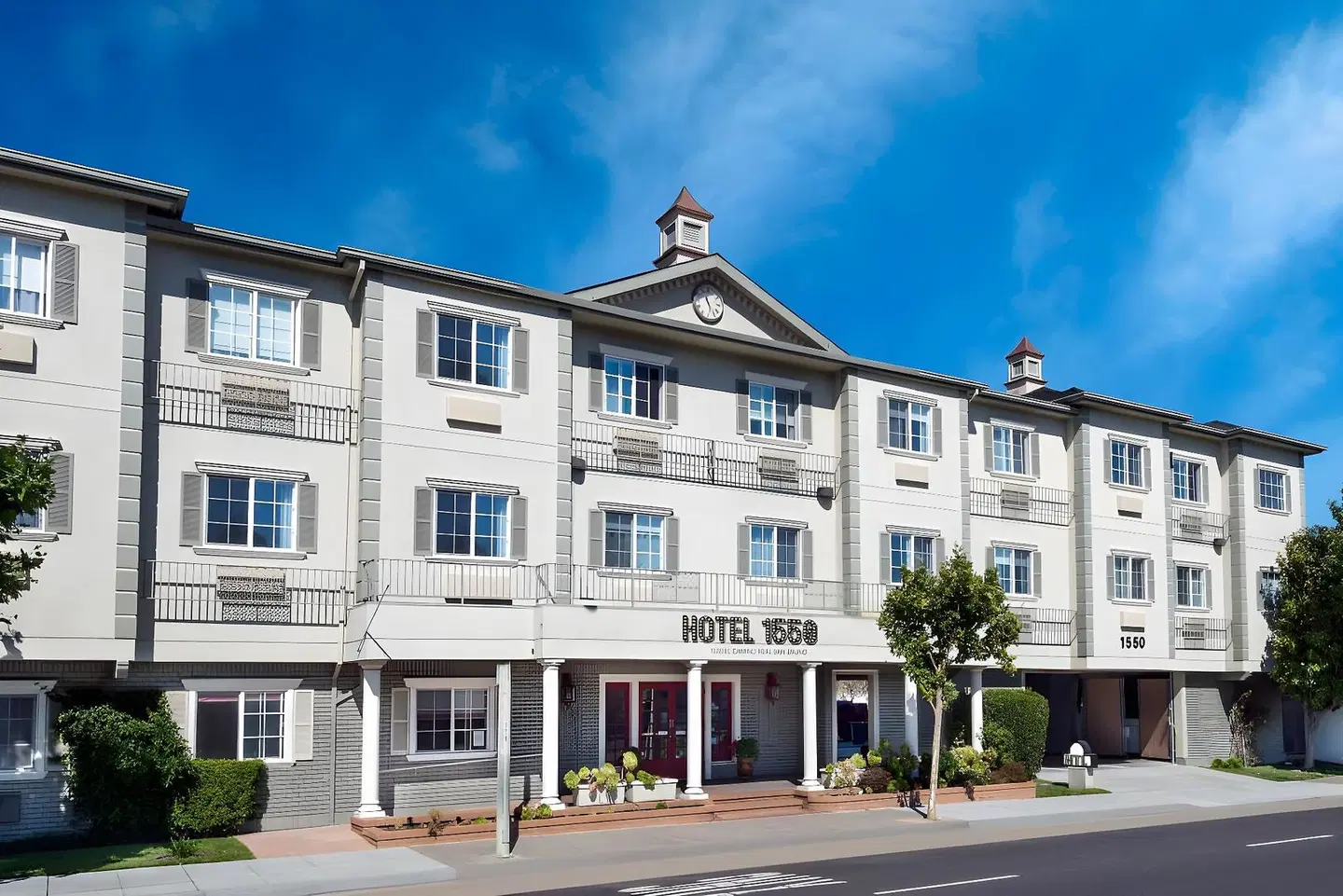 Hotel 1550 EXTERIOR
