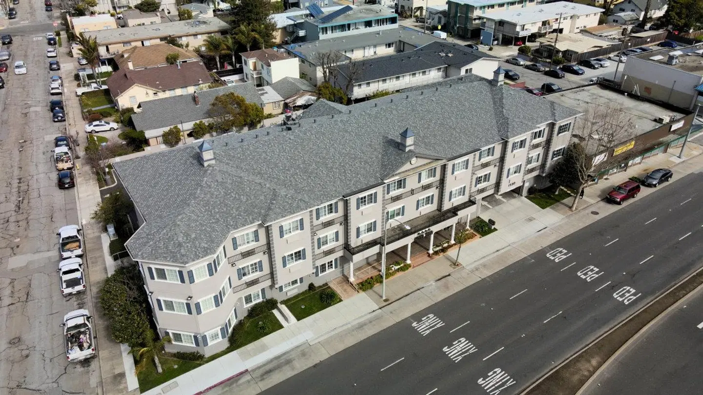 Hotel 1550 EXTERIOR