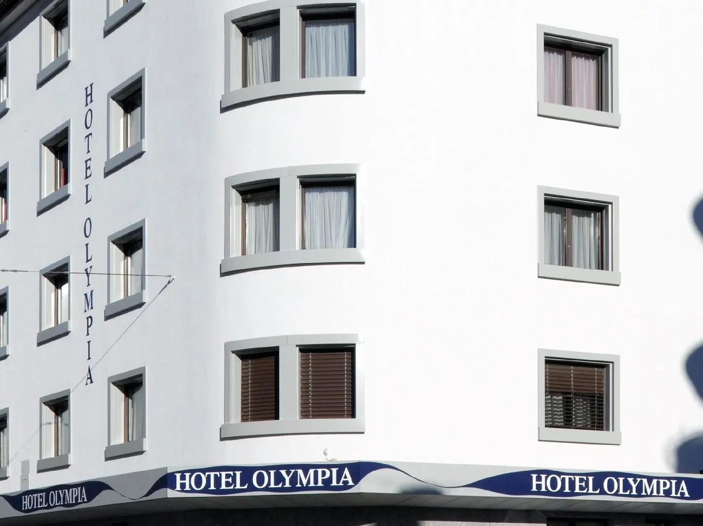 Olympia EXTERIOR