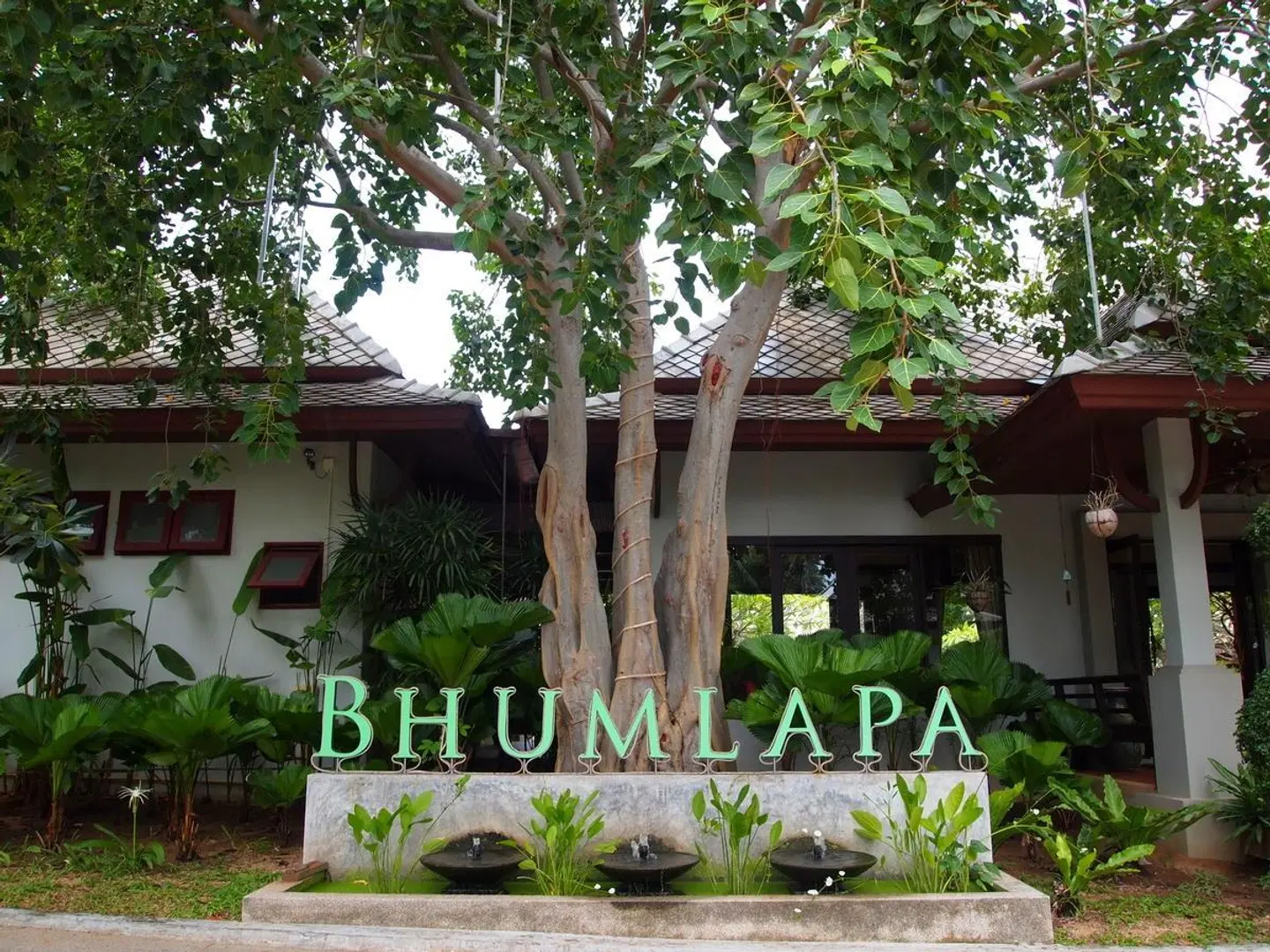 Bhumlapa Garden Resort EXTERIOR