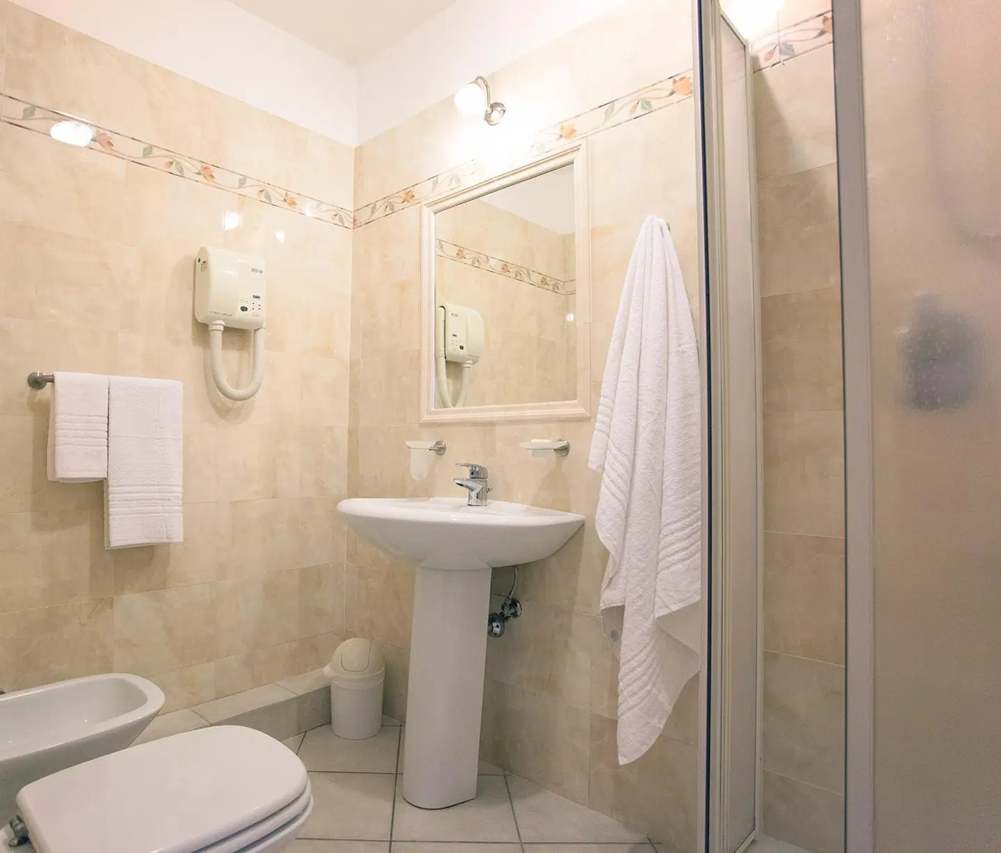 Hotel Domus Praetoria Badezimmer