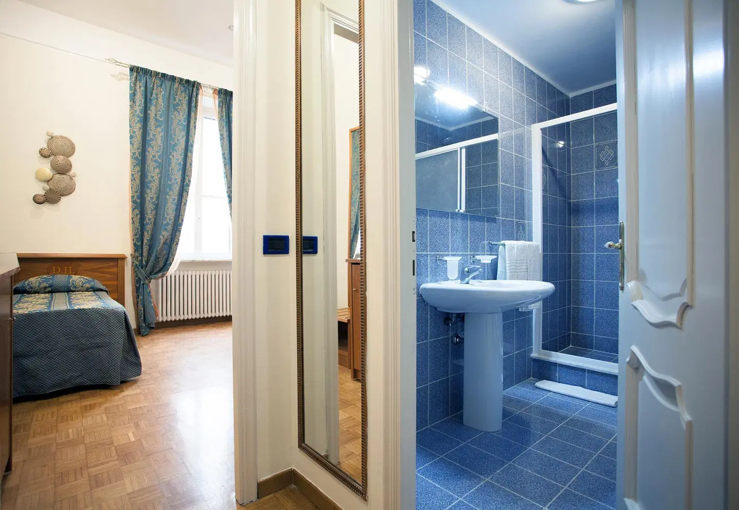 Hotel Domus Praetoria Badezimmer