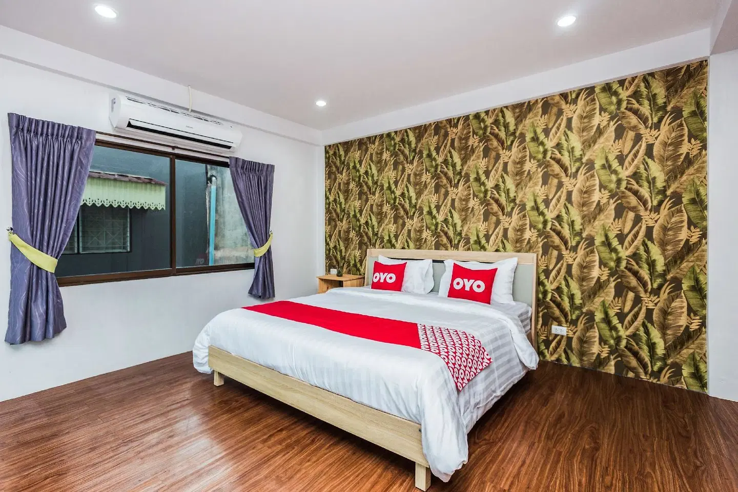OYO 435 Frame Residence ROOM_EXAMPLE