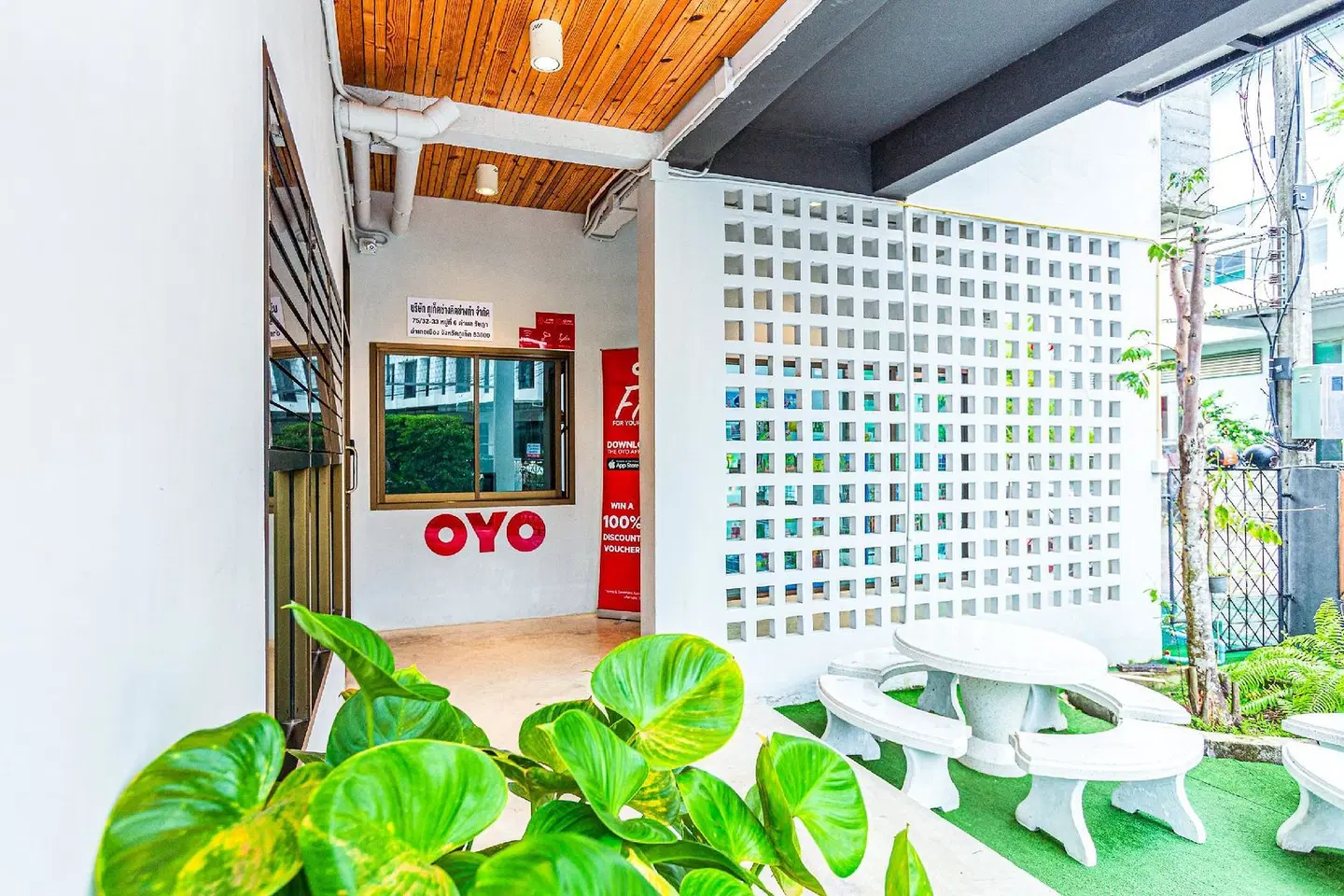 OYO 435 Frame Residence LOUNGE_LOBBY