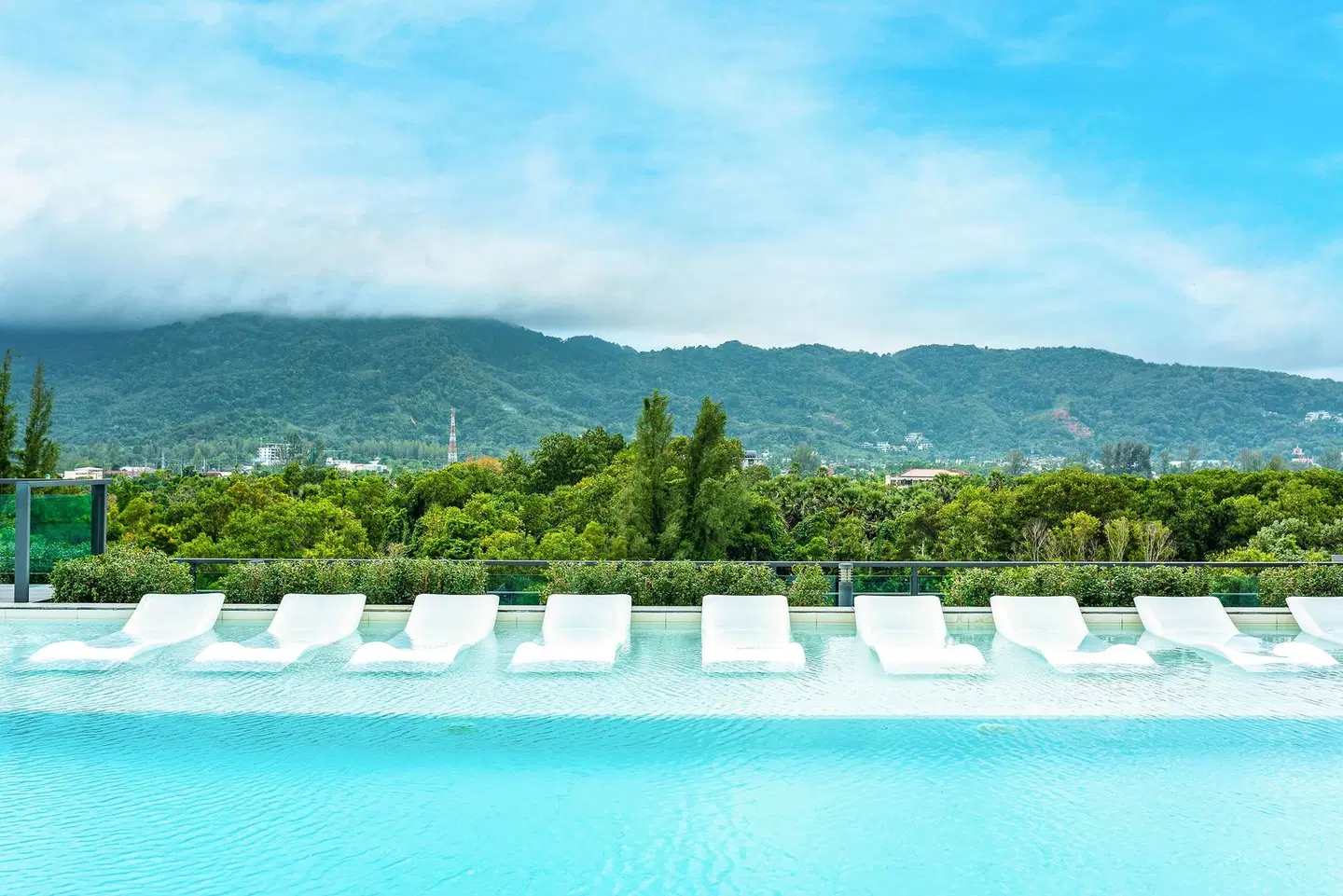 Hilton Garden Inn Phuket Bang Tao OUTDOOR_POOL