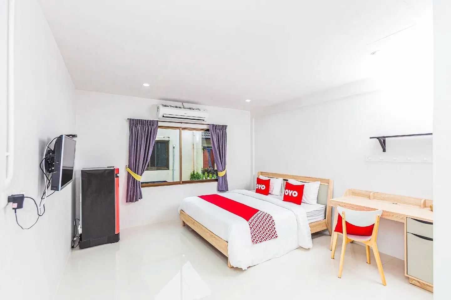 OYO 435 Frame Residence ROOM_EXAMPLE