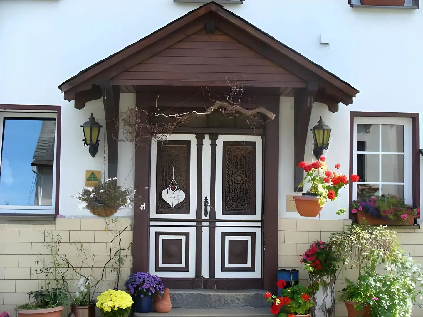 Neitsch EXTERIOR
