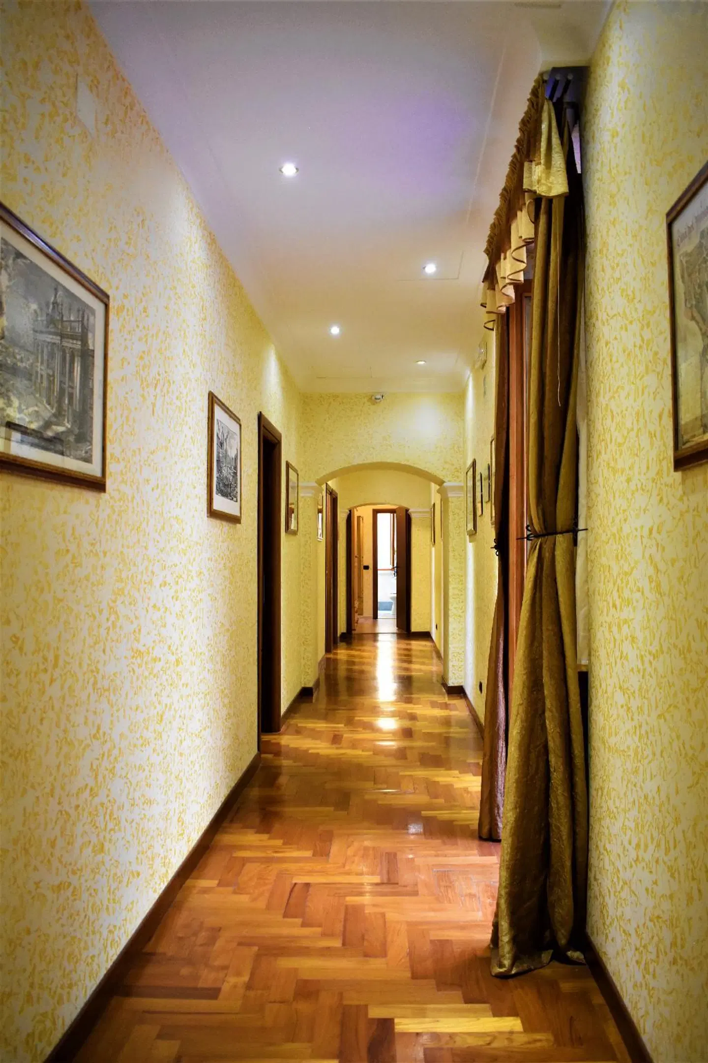 St. Peter's Rooms Rome HEALTH_BEAUTY