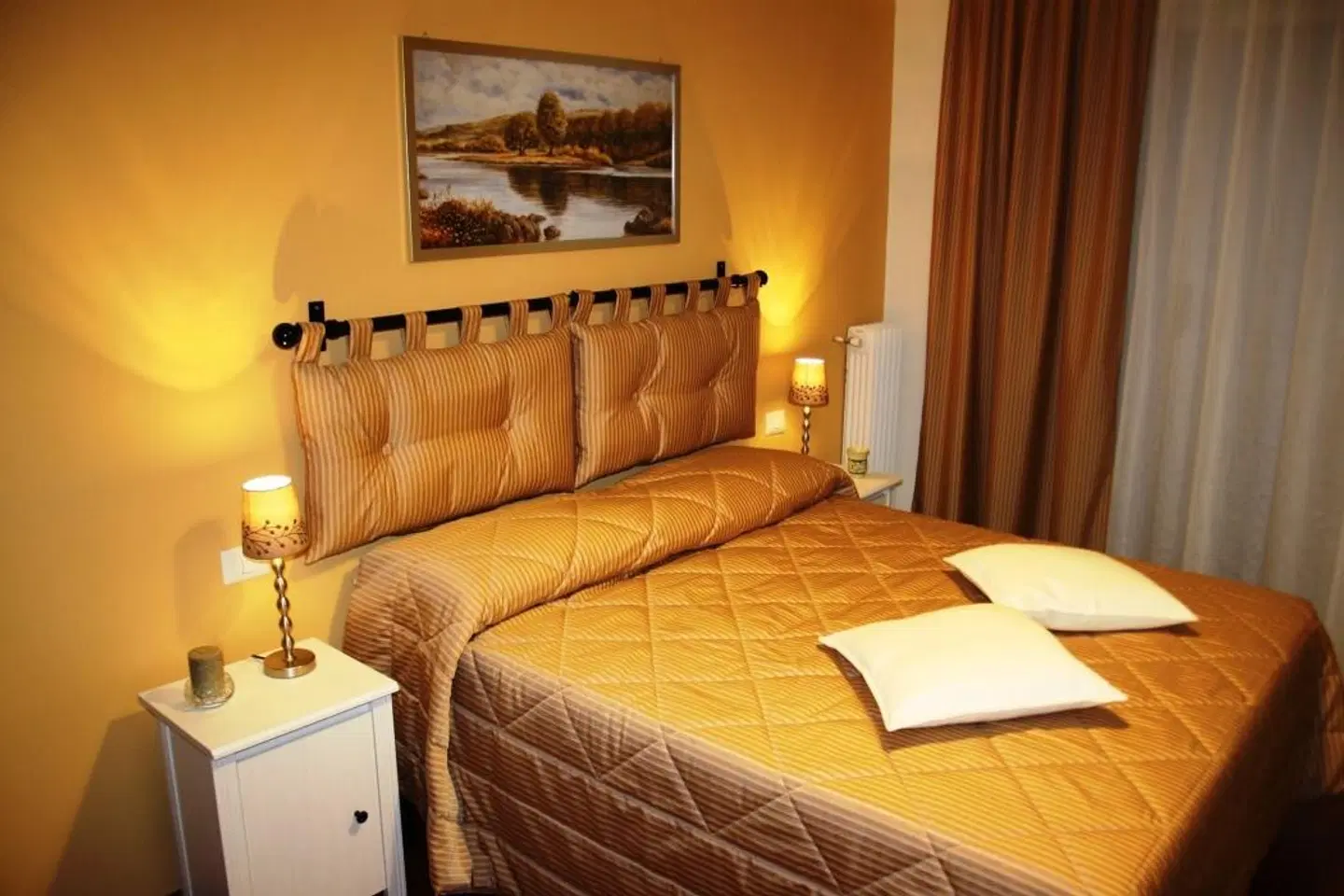 Beside the Vatican ROOM_EXAMPLE
