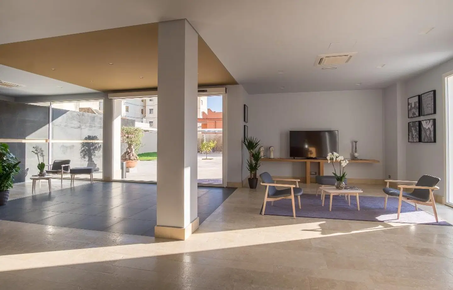 Hotel Netum LOUNGE_LOBBY